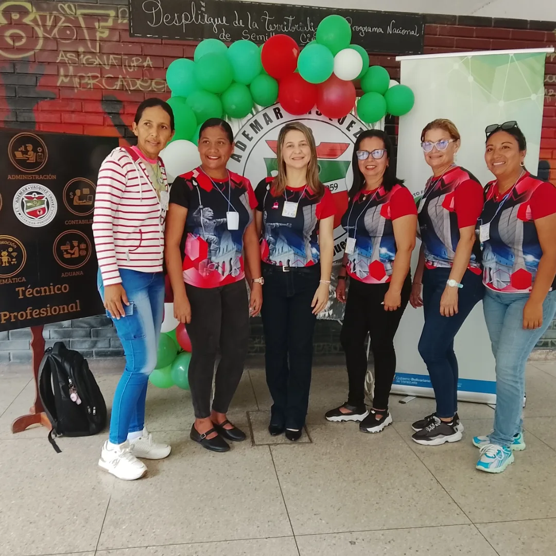 Personal docente en jornada de despliegue territorial de semilleros científicos